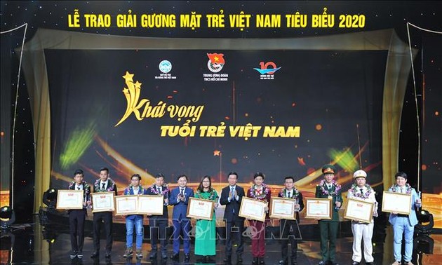 10 jeunes exemplaires du Vietnam en 2020 mis à l’honneur  