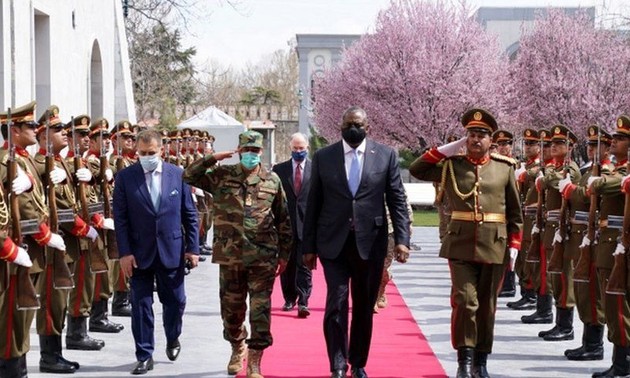 Visite surprise en Afghanistan du secrétaire américain à la Défense