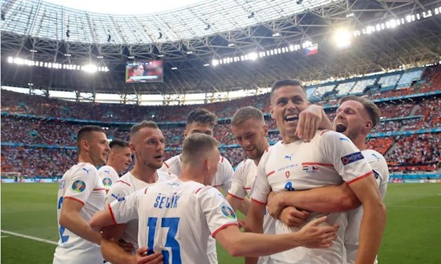 L’Euro: la République tchèque élimine les Pays-Bas, la Belgique fait tomber le Portugal, champion en titre