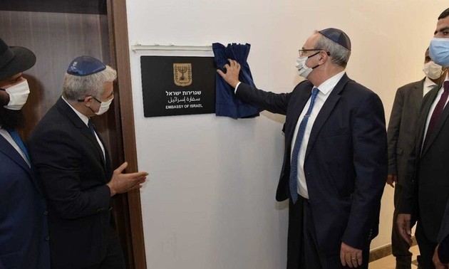 Israël inaugure sa première ambassade dans un pays du Golfe