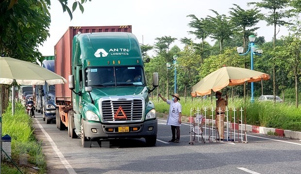 Les véhicules transportant les produits de première nécessité vers les régions épidémiques exemptés de contrôle administratif