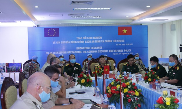Le Vietnam et l’Union européenne parlent de maintien de la paix et d’autodéfense commune