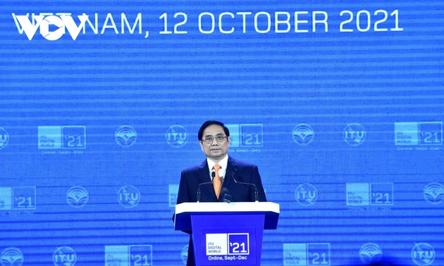 Pham Minh Chinh à l’inauguration du Monde numérique de l’UIT