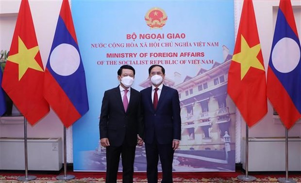 Clôture de la 8e consultation politique Vietnam-Laos