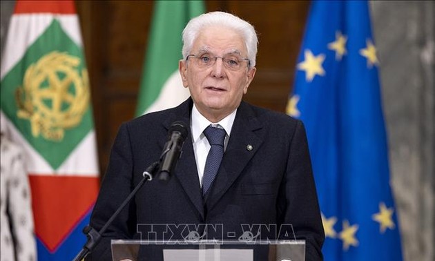 Italie: le président Sergio Mattarella réélu pour un second mandat