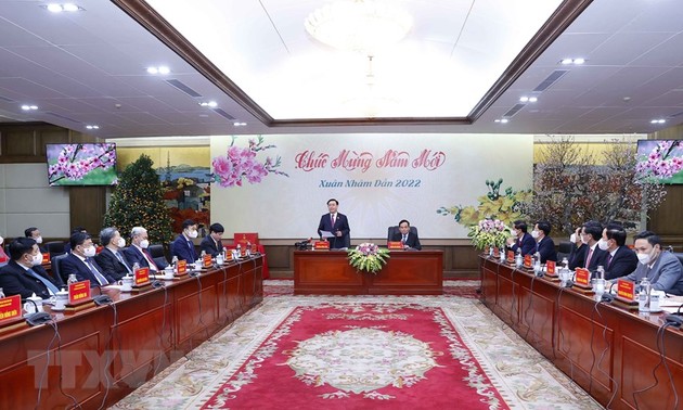 Vuong Dinh Huê appelle Hai Phong à appliquer le programme de redressement économique