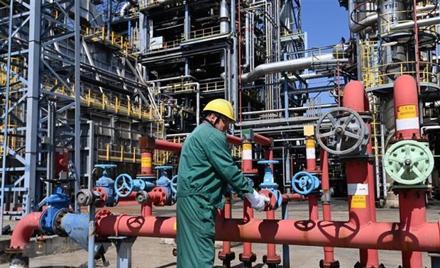 L’embargo européen sur les approvisionnements russes attise la flambée des prix du pétrole