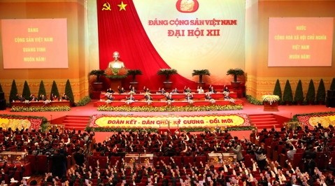 ベトナム国民、党中央委員を信頼する