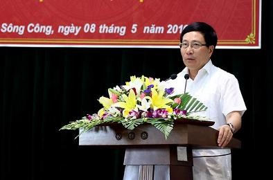 ミン副首相兼外相、タイグェン省の有権者と会合