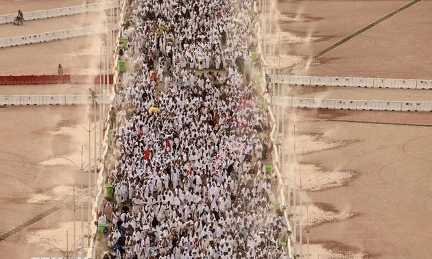 サウジアラビア メッカ巡礼者1300人超死亡 気温50度超える猛暑