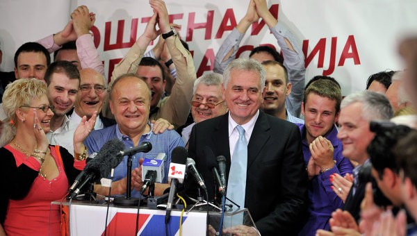 塞尔维亚新总统承诺维护领土主权与完整