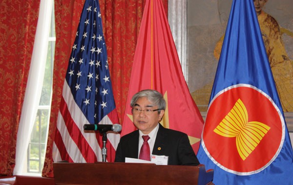 越南科技论坛在美国举行