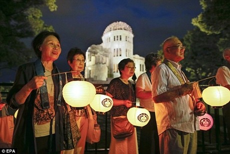 日本举行和平仪式纪念广岛原子弹爆炸67周年