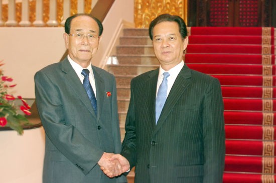 阮晋勇会见朝鲜最高人民议会常任委员会委员长金永南