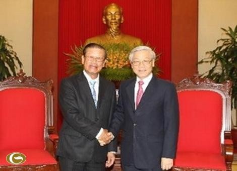 阮富仲会见老挝常务副总理宋沙瓦.凌沙瓦