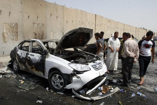 伊拉克炸弹袭击造成80人受伤
