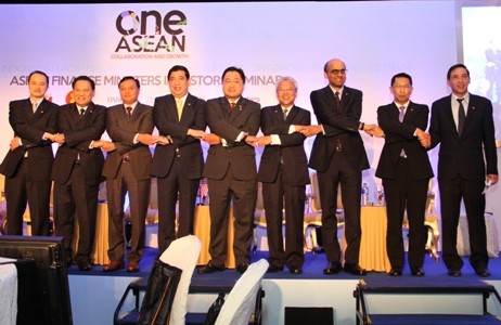 越南出席在中国香港举行的第九届东盟财政部长投资者研讨会