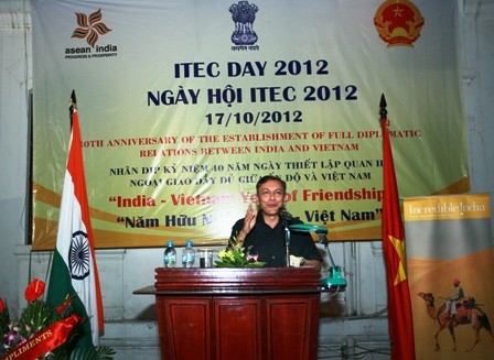 印度驻越南大使馆隆重举行2012年越印经济技术合作项目纪念会
