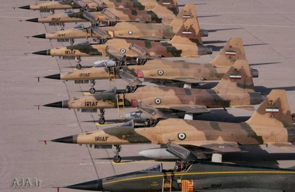 伊朗在东部地区举行大规模防空演习