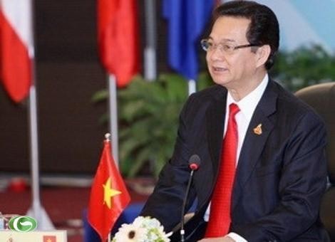 阮晋勇总理出席第21届东盟峰会系列会议