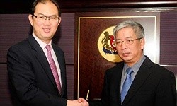 越南和新加坡举行第五次国防政策对话会