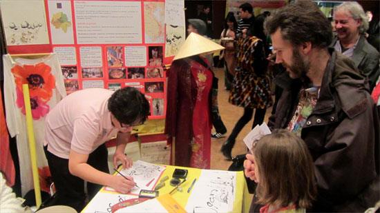 越南参加2012年法国国际语言节
