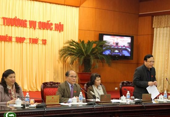 越南国会常务委员会第13次会议开幕