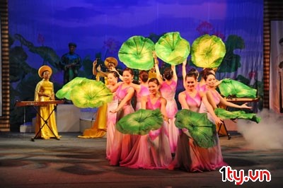 越南民族重大节日纪念活动在俄罗斯举行