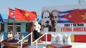 古巴国庆54周年纪念集会在河内举行