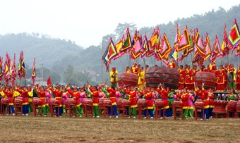 越南全国各地纷纷举行2013癸巳年新春庙会