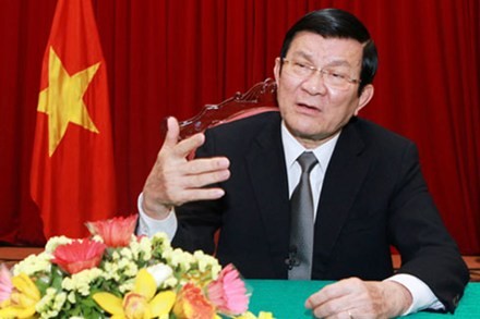 张晋创主席出席越南祖国阵线1992年宪法修正草案意见征集会