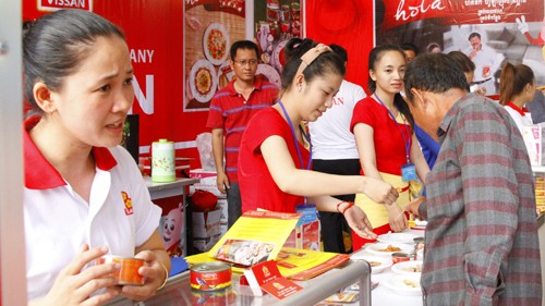 2013年越柬贸易服务展览会在金边举行