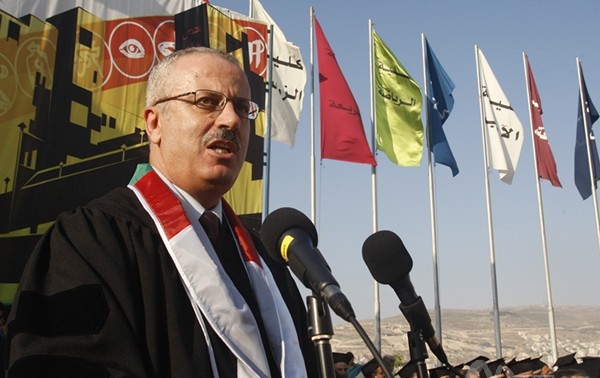巴勒斯坦总统阿巴斯任命新总理