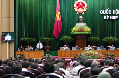 越南劳动荣军社会部部长范氏海传接受国会代表质询