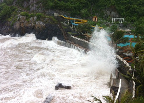 越南各地加紧统计热带风暴“贝碧嘉”造成的损失情况
