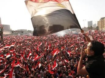 埃及军方发动军事政变，推翻穆尔西总统