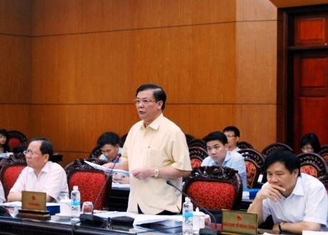 越南国会常务委员会第20次会议讨论《海关法》修正草案