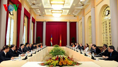 越南和塞舌尔发表联合声明