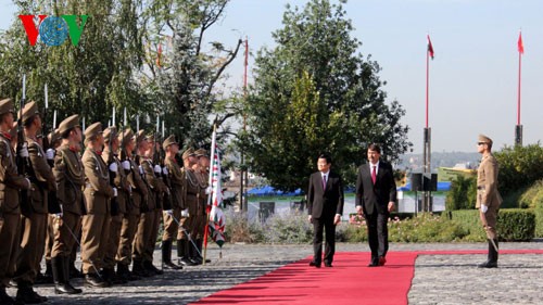 张晋创会见匈牙利总理欧尔班·维克多国会主席格维尔•拉斯洛