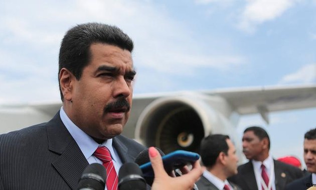 美国允许委内瑞拉总统的专机飞越美国领空
