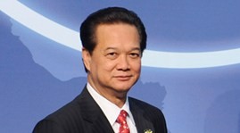 阮晋勇总理启程前往文莱出席第二十三届东盟峰会