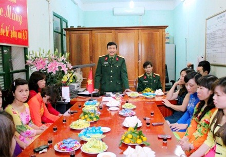 越南举行多项切实活动，纪念10.20越南妇女节