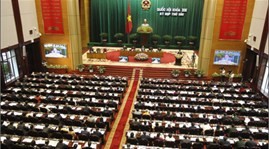 越南国会代表：应拟定社会经济长期和总体发展计划