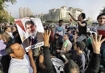 埃及前总统穆尔西审判推迟至2014年初