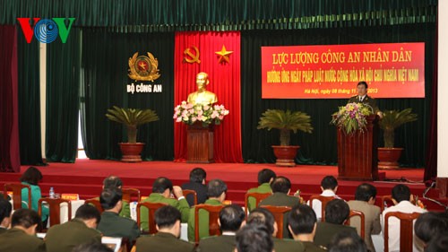越南举行11·09法律日启动仪式