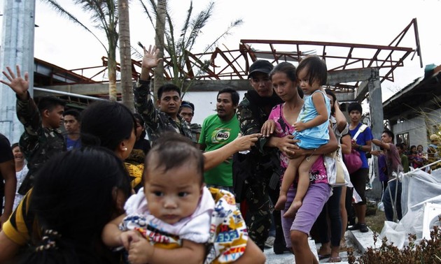 国际社会加大对菲律宾援助