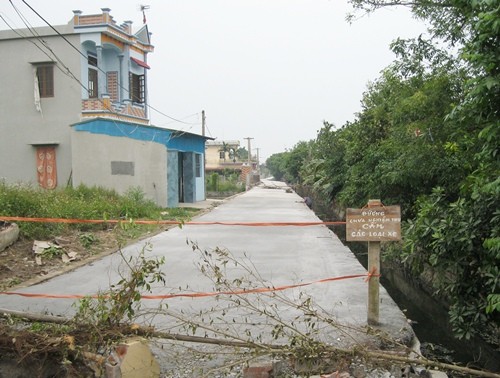 太平省东寿乡在新农村建设中发挥群众力量