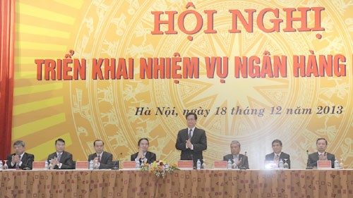 越南民众对国家银行的金融政策有信心