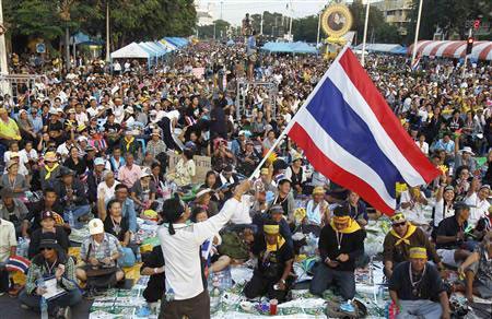 泰国反政府示威领导人呼吁抵制选举