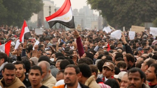 埃及：穆尔西支持者与警察发生冲突